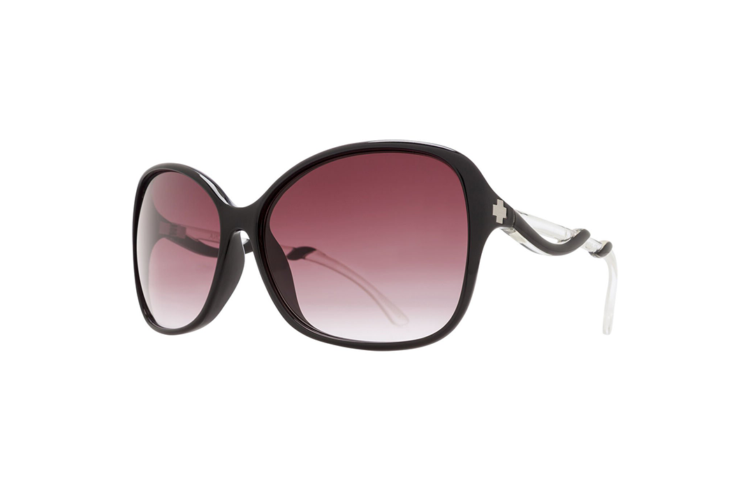 Fiona Black with Happy Merlot Fade Lens