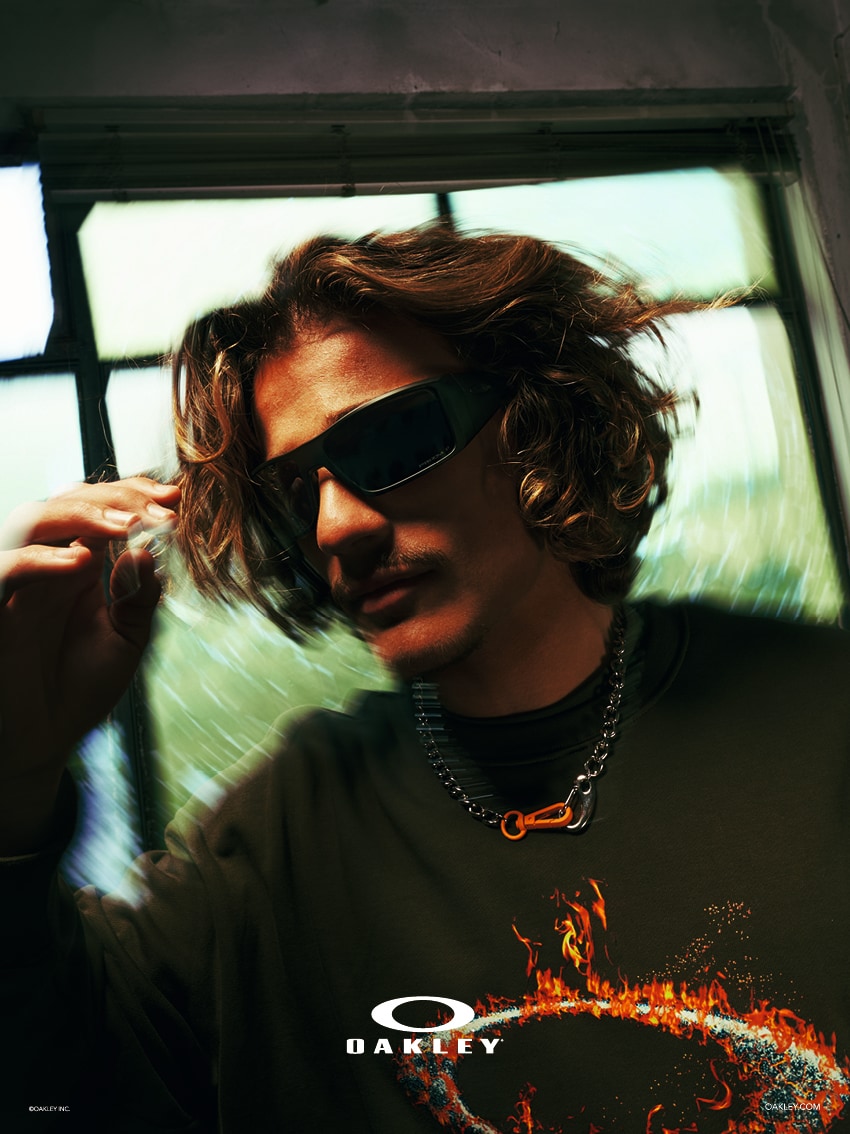 Oakley OO9231 campaign lifestyle shot