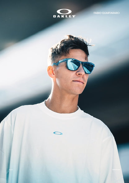 Oakley OO9289 campaign shot
