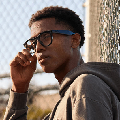 Oakley Meta HSTN lifestyle